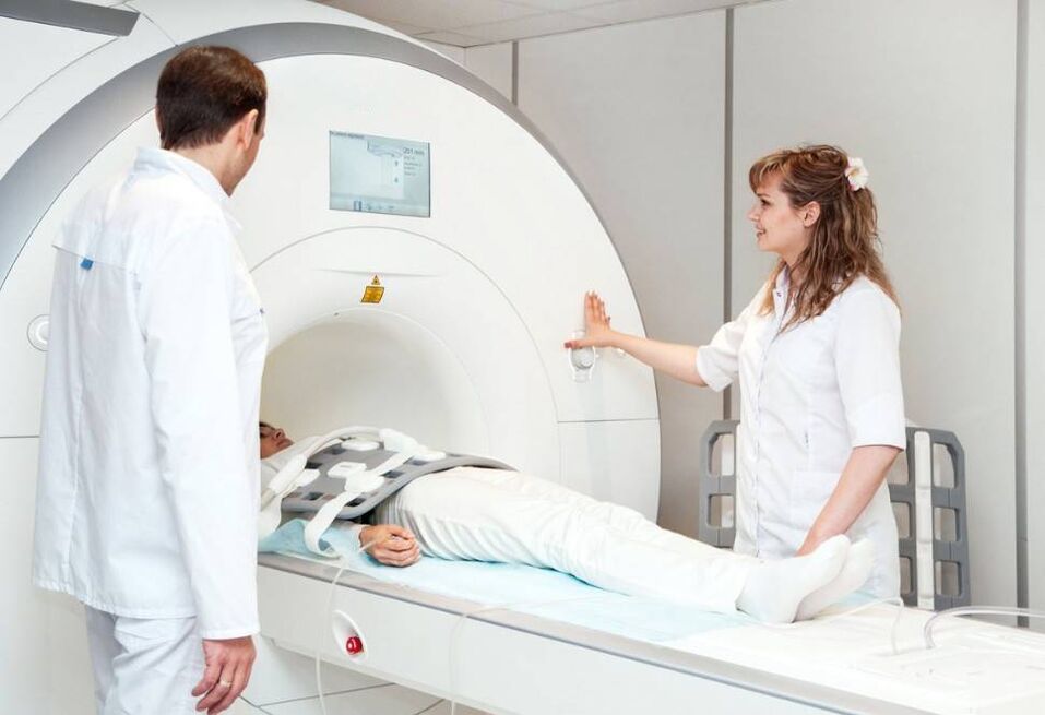 MRI van de wervelkolom voor informatieve diagnose van osteochondrose